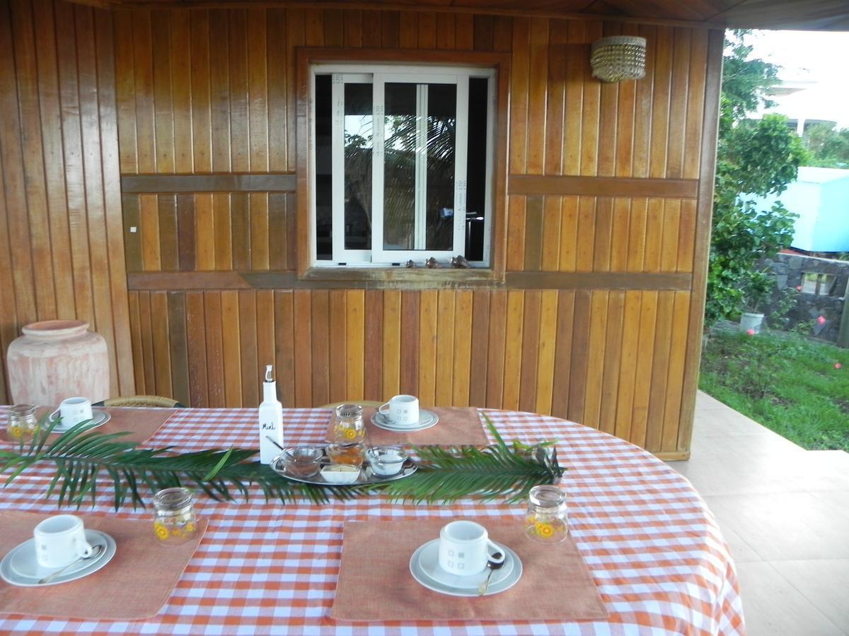 Chez Clenya Guesthouse La Ferme Bagian luar foto