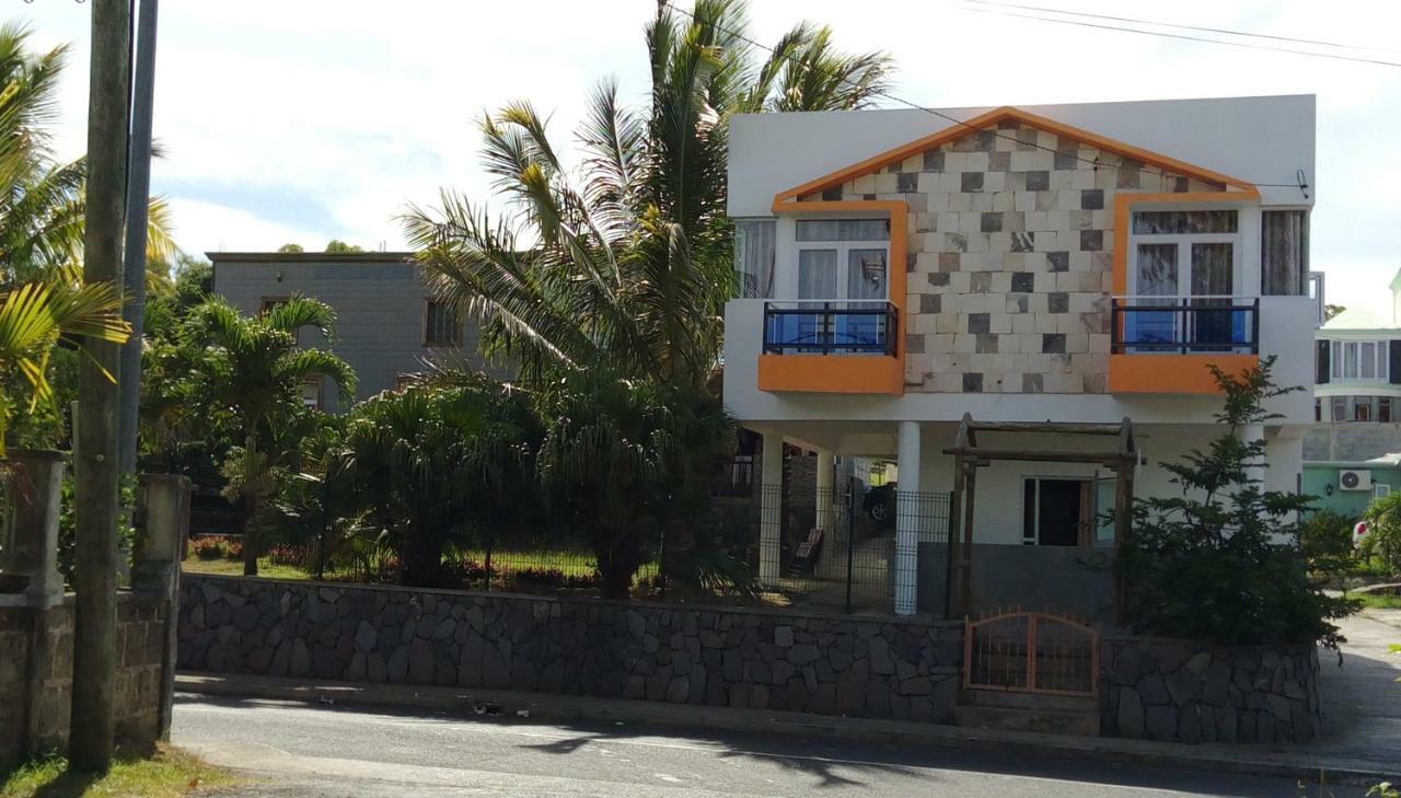 Chez Clenya Guesthouse La Ferme Bagian luar foto